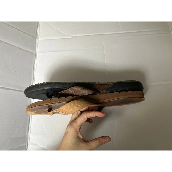 Reef Men's Cushion Phantom Thong Flip Flops Leather Sandals - Picture 8 of 9